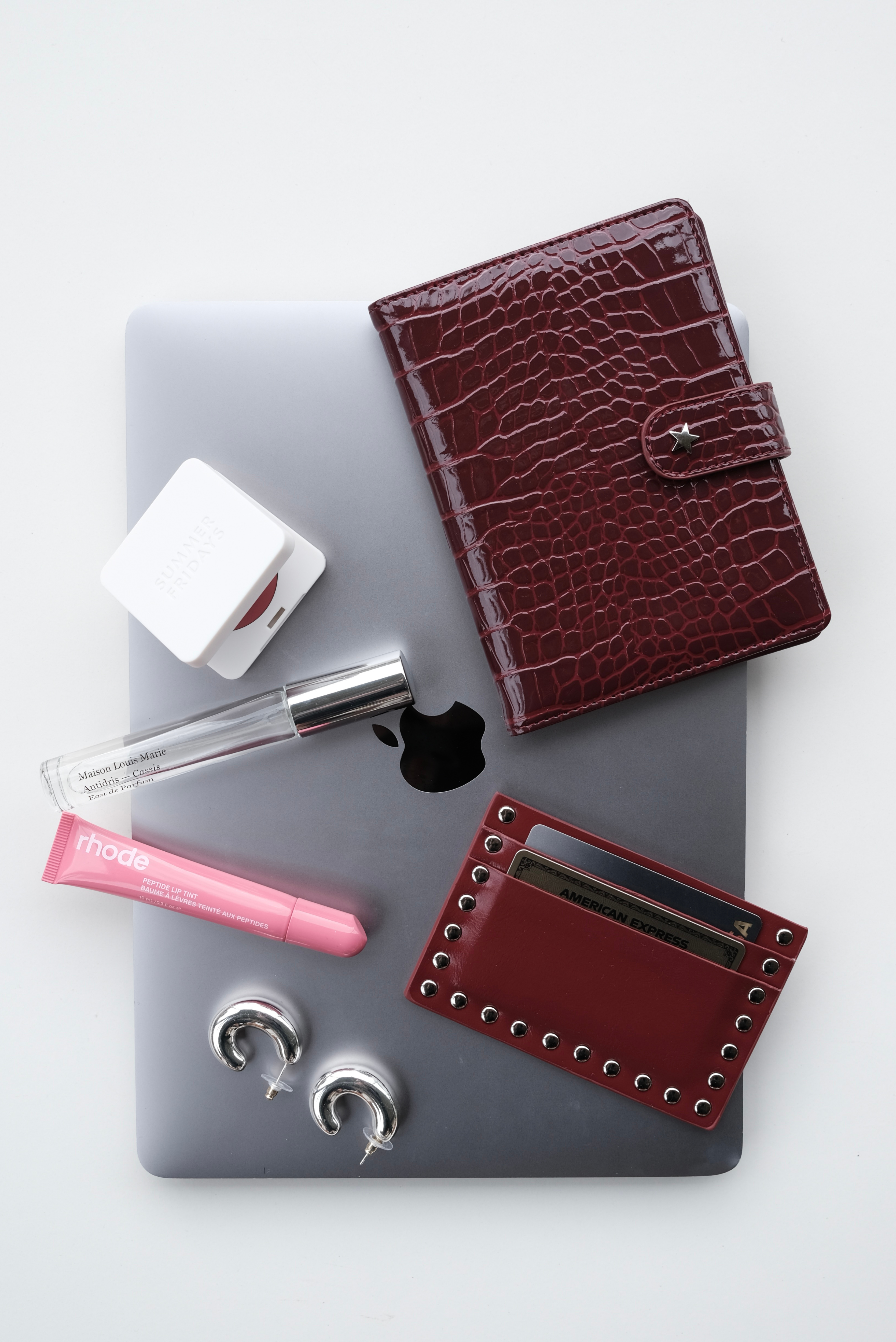 THE RAE STUD CARD WALLET - BURGUNDY