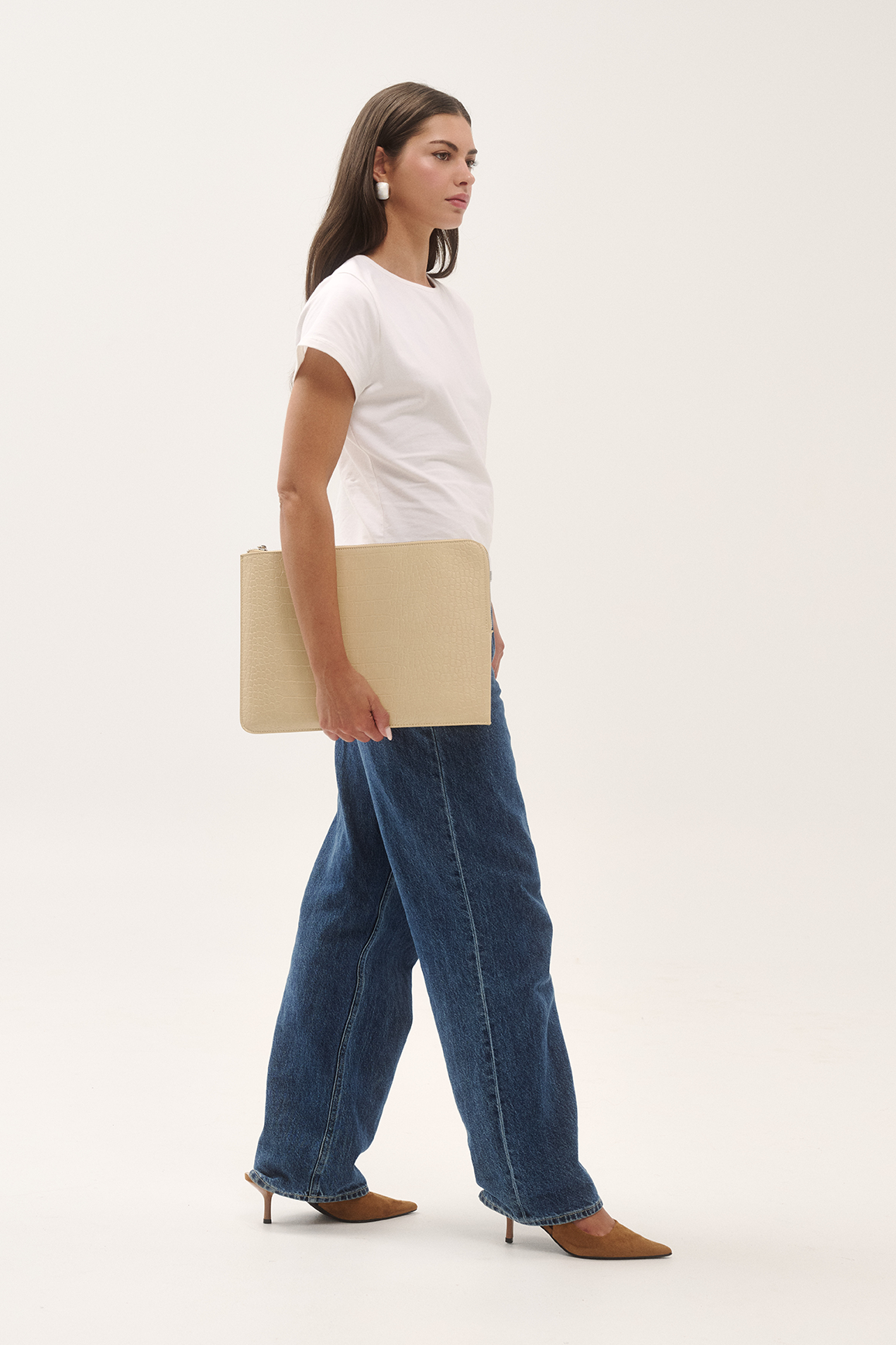 THE ZOE LAPTOP SLEEVE - BUTTER YELLOW CROC