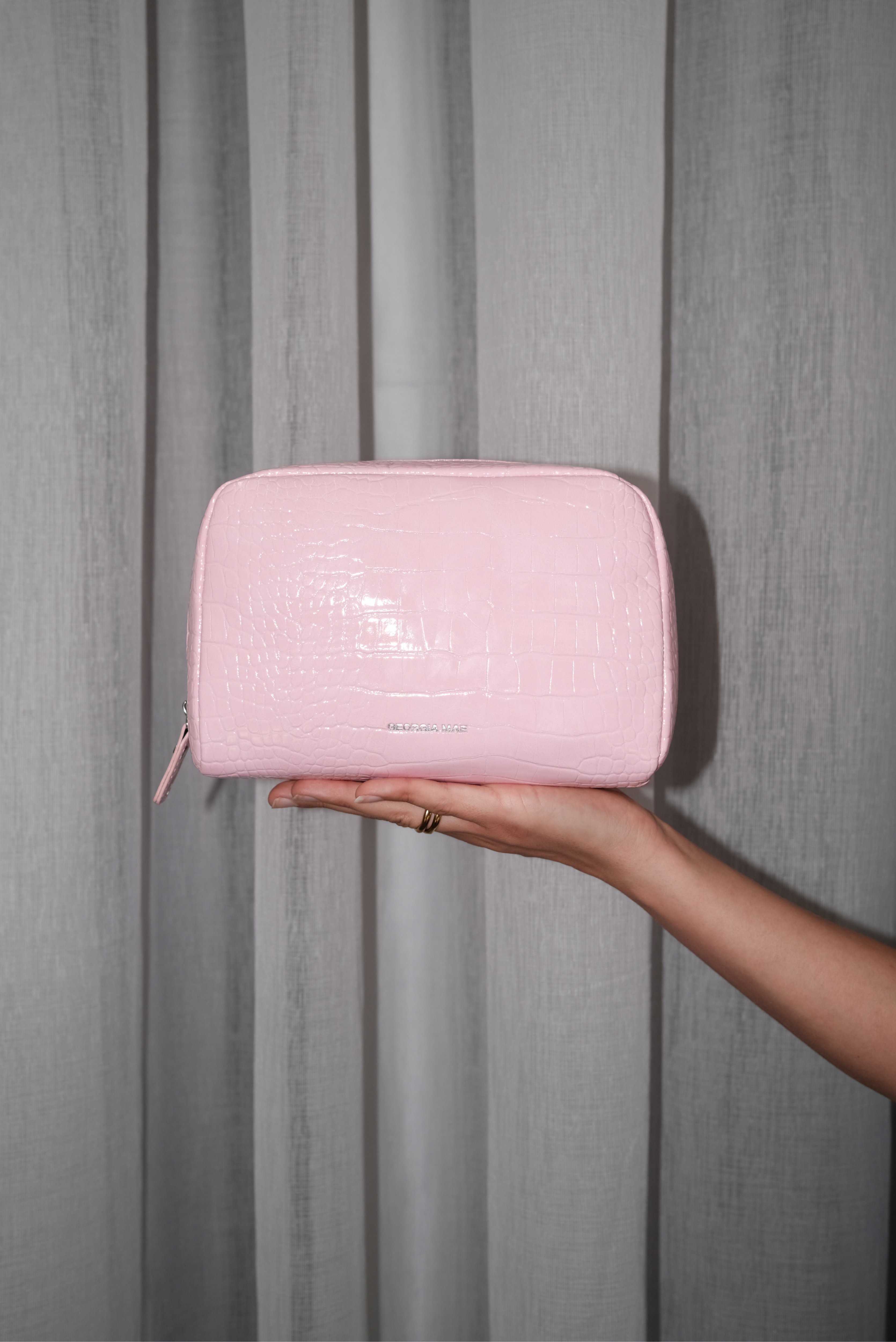 THE GIA MAKE UP BAG - PINK