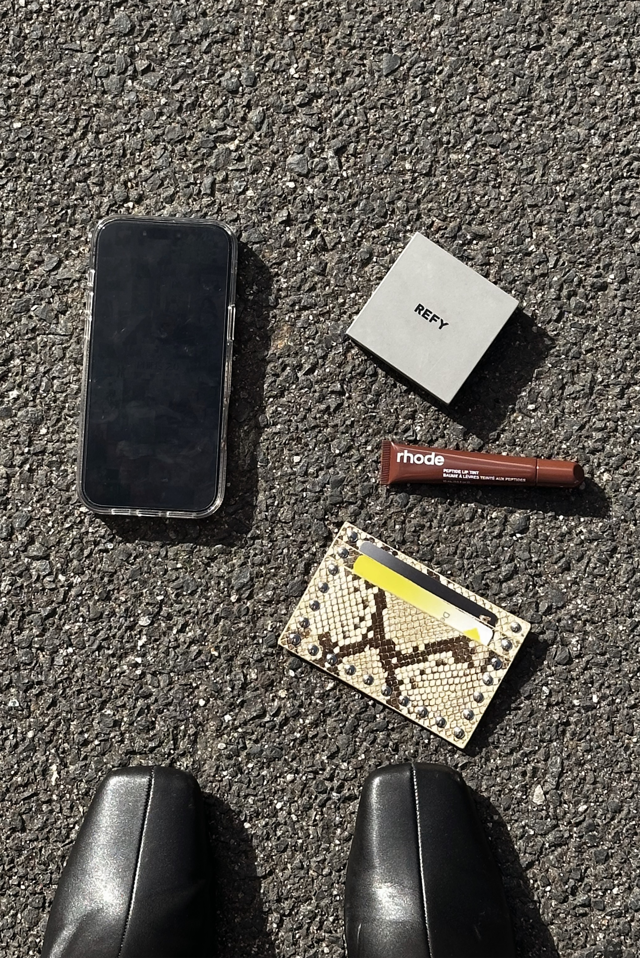 THE RAE STUD CARD WALLET - SNAKESKIN