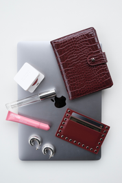 THE SOHO PASSPORT WALLET - BURGUNDY CROC (PRE ORDER)